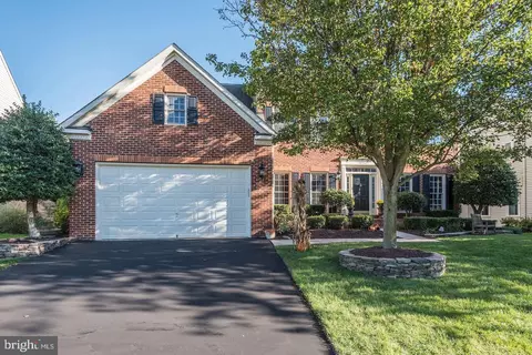 20762 Quiet Brook Pl, Sterling, VA 20165
