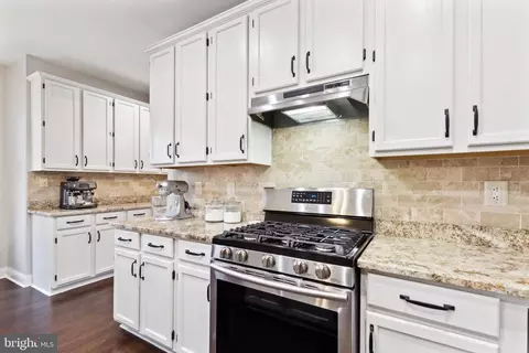 21312 Jackpine Ct, Sterling, VA 20164 photo 11