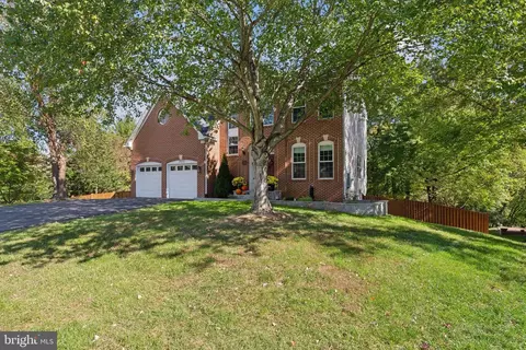 21312 Jackpine Ct, Sterling, VA 20164 photo 2