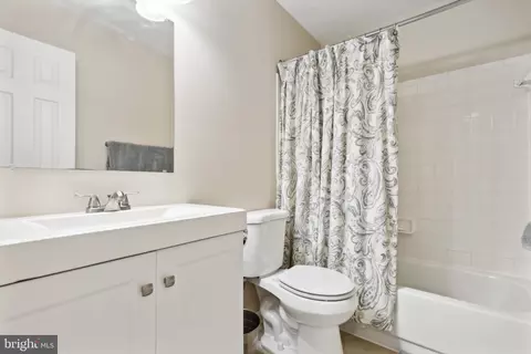 21312 Jackpine Ct, Sterling, VA 20164 photo 18