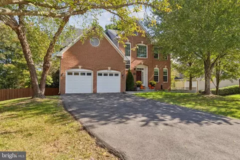 21312 Jackpine Ct, Sterling, VA 20164 photo 3