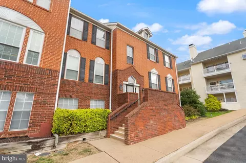 668 Gateway Dr SE #413, Leesburg, VA 20175