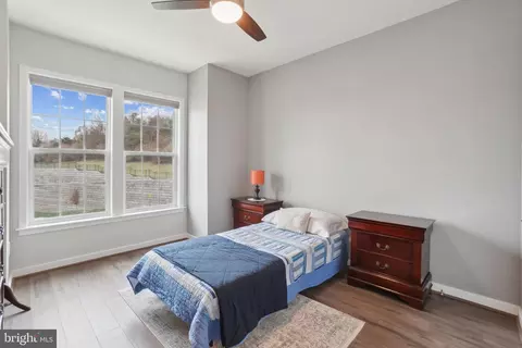 44940 Bishop Ter, Ashburn, VA 20147 photo 22