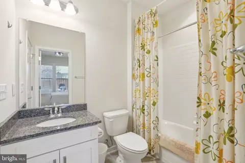 44940 Bishop Ter, Ashburn, VA 20147 photo 30