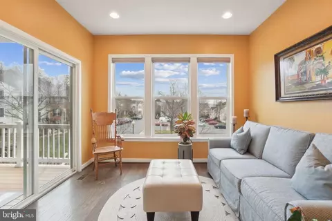 44940 Bishop Ter, Ashburn, VA 20147 photo 10
