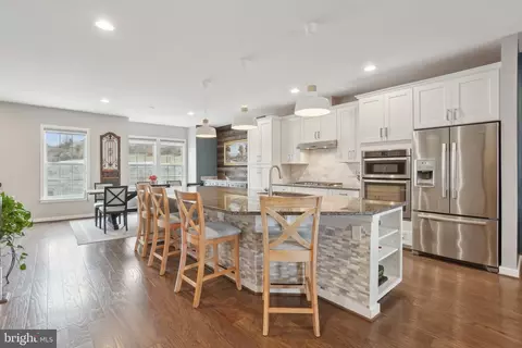 44940 Bishop Ter, Ashburn, VA 20147 photo 2
