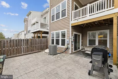 44940 Bishop Ter, Ashburn, VA 20147 photo 27