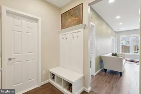 44940 Bishop Ter, Ashburn, VA 20147 photo 31