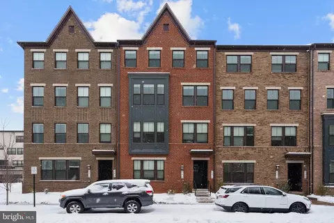 43416 Stonewood Crossing Ter, Ashburn, VA 20148