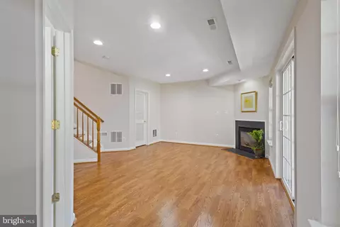 21840 Ladyslipper Sq, Ashburn, VA 20147 photo 42