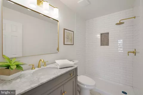 43575 Blacksmith Sq, Ashburn, VA 20147 photo 5
