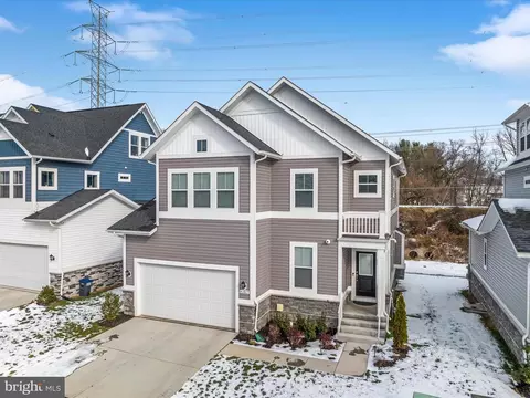 Exterior - 43817 Normans Switch Dr, Ashburn, VA 20147 photo 8 of 8