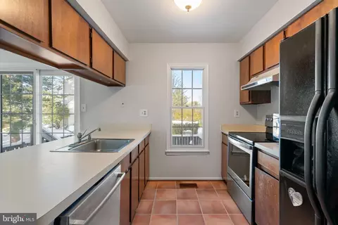 1 Conoy Ct, Sterling, VA 20165 photo 13