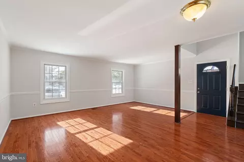 1 Conoy Ct, Sterling, VA 20165 photo 7