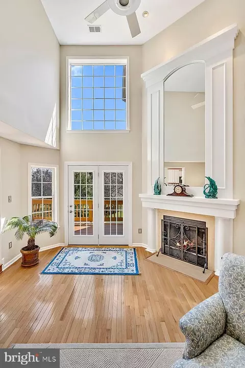 Entry Way - 21170 Wildflower Sq, Ashburn, VA 20147 photo 3 of 8