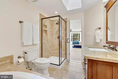 Bath - 21170 Wildflower Sq, Ashburn, VA 20147 photo 8 of 12