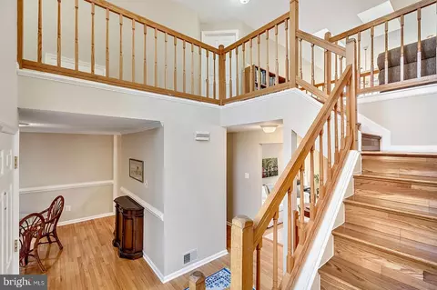 Entry Way - 21170 Wildflower Sq, Ashburn, VA 20147 photo 4 of 8