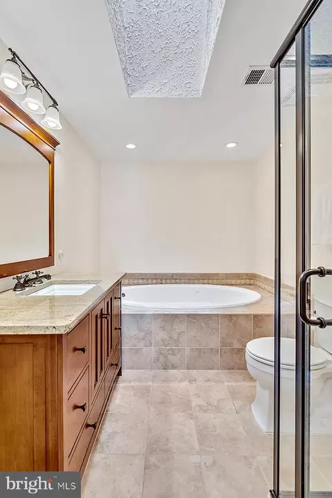 Bath - 21170 Wildflower Sq, Ashburn, VA 20147 photo 2 of 12