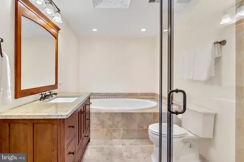 Bath - 21170 Wildflower Sq, Ashburn, VA 20147 photo 3 of 12