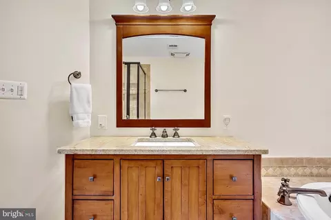 Bath - 21170 Wildflower Sq, Ashburn, VA 20147 photo 5 of 12
