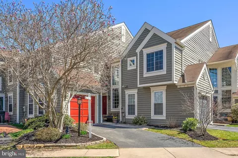 21170 Wildflower Sq, Ashburn, VA 20147