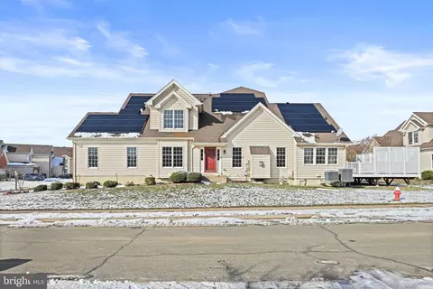 22918 N Brown Sq, Ashburn, VA 20148