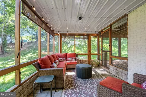 20371 Snowpoint Pl, Ashburn, VA 20147 photo 39