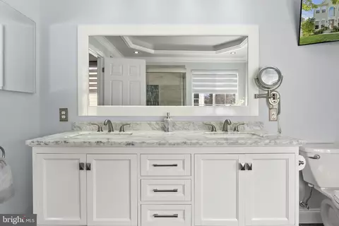 20371 Snowpoint Pl, Ashburn, VA 20147 photo 23