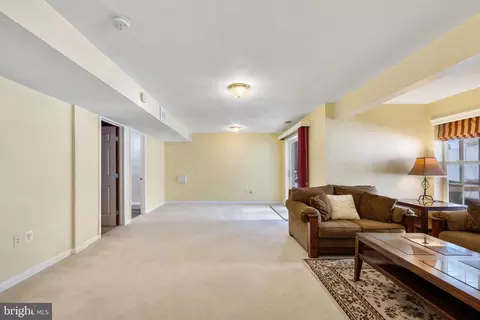 20371 Snowpoint Pl, Ashburn, VA 20147 photo 36