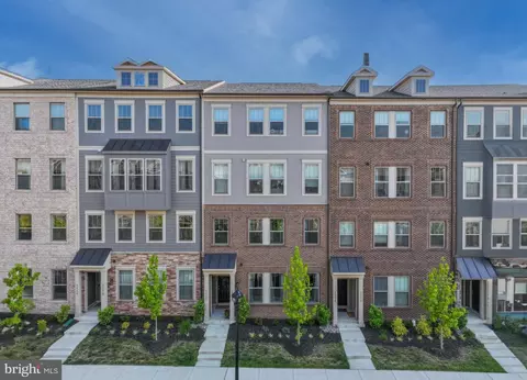 1122 Madeira Ter SE, Leesburg, VA 20175