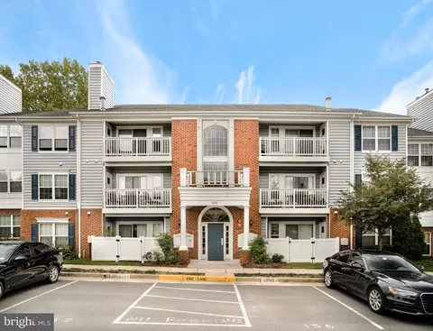 623 Constellation Sq SE #L, Leesburg, VA 20175
