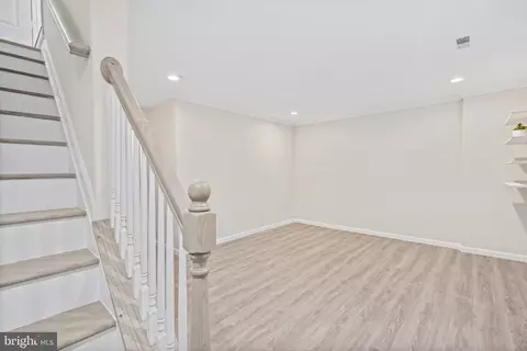 47 Bickel Ct, Sterling, VA 20165 photo 19