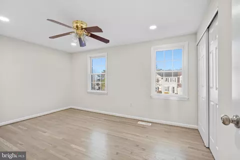 47 Bickel Ct, Sterling, VA 20165 photo 11