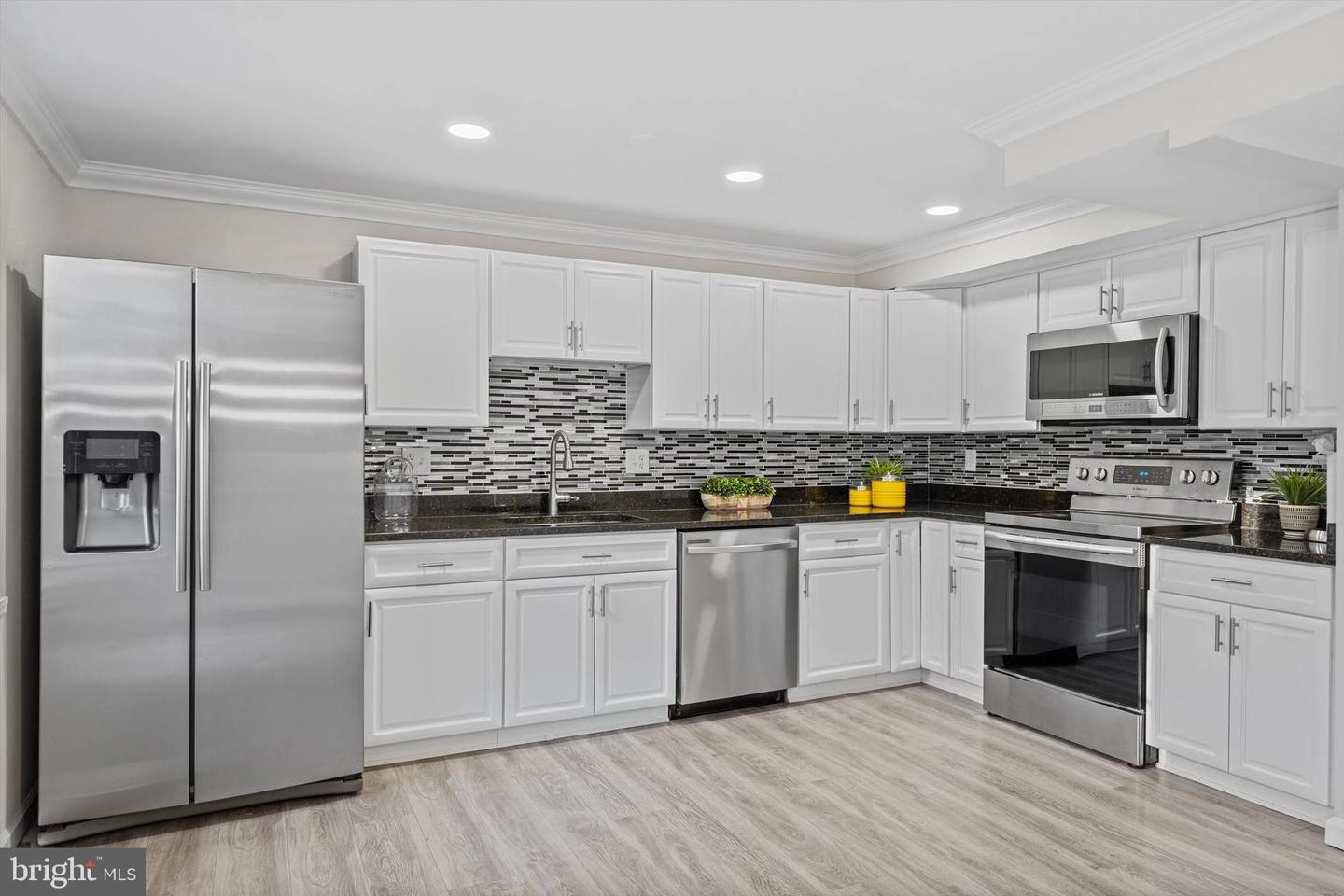 47 Bickel Ct, Sterling, VA 20165 photo 6