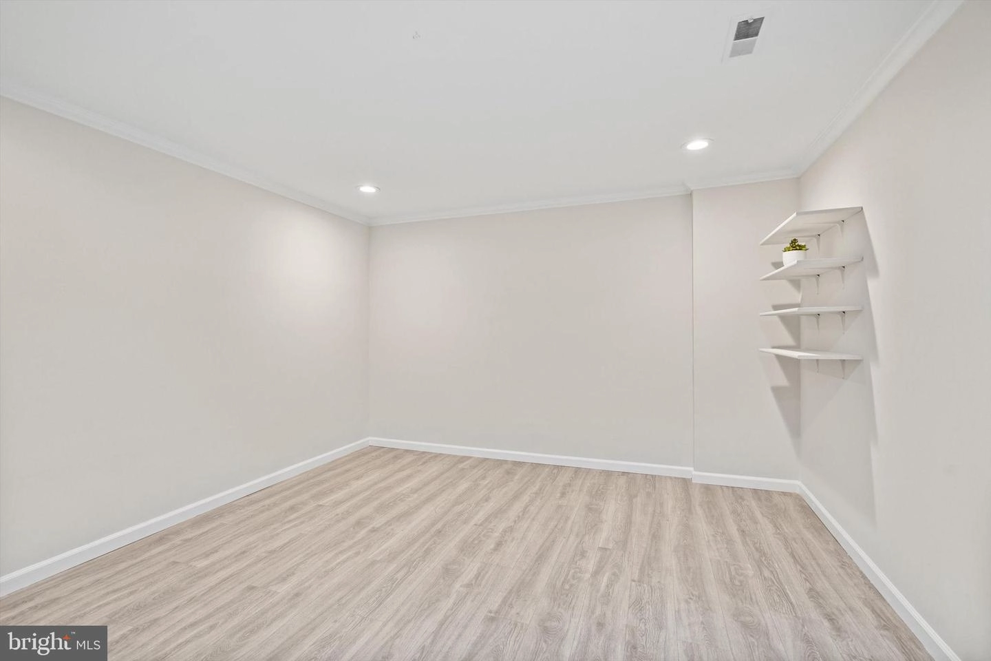 47 Bickel Ct, Sterling, VA 20165 photo 21