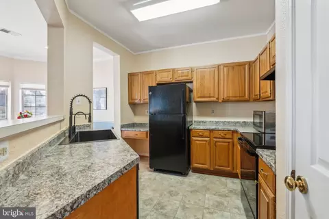 674 Gateway Dr SE #704, Leesburg, VA 20175