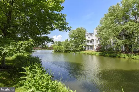 20576 Snowshoe Sq #201, Ashburn, VA 20147