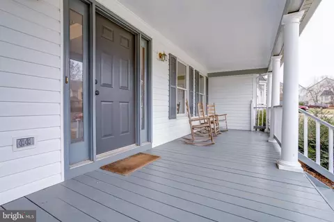 8 Thorton Ct, Sterling, VA 20165 photo 6