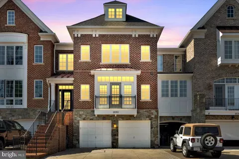 18263 Mullfield Village Ter, Leesburg, VA 20176