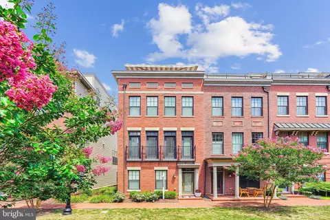 415 Bicksler Sq SE, Leesburg, VA 20175