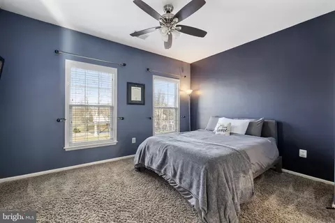 Bedroom - 22506 Pine Top Ct, Ashburn, VA 20148 photo 3 of 6