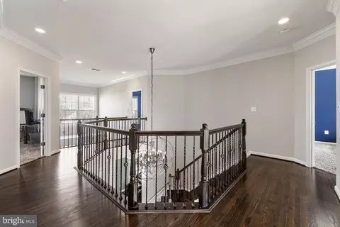 Entry Way - 22506 Pine Top Ct, Ashburn, VA 20148 photo 12 of 14