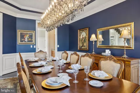 Dining - 22506 Pine Top Ct, Ashburn, VA 20148 photo 4 of 7