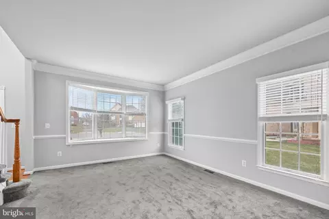 Living - 21683 Bronte Pl, Ashburn, VA 20147 photo 1 of 8