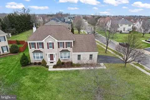 View/Area - 21683 Bronte Pl, Ashburn, VA 20147 photo 2 of 3