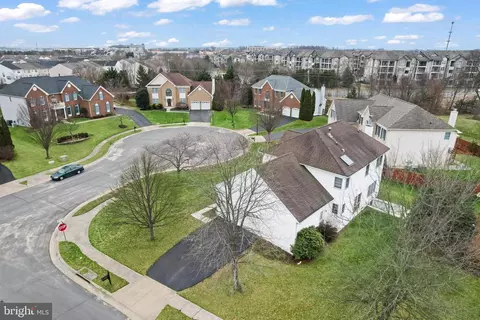 View/Area - 21683 Bronte Pl, Ashburn, VA 20147 photo 3 of 3
