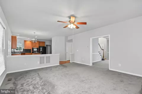 Living - 21683 Bronte Pl, Ashburn, VA 20147 photo 6 of 8