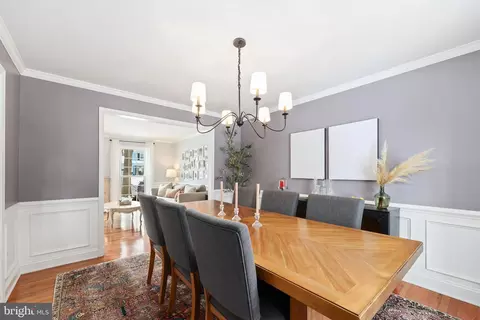 Dining - 114 Peyton Rd, Sterling, VA 20165 photo 3 of 3