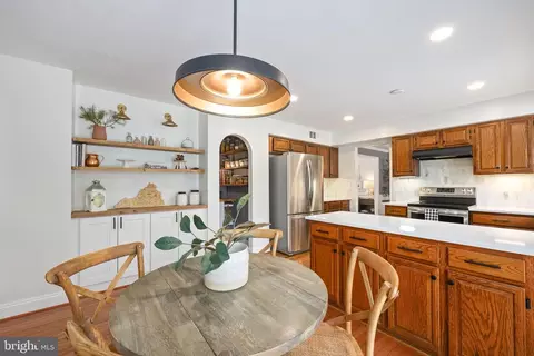 Kitchen - 114 Peyton Rd, Sterling, VA 20165 photo 5 of 5