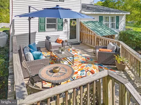 Exterior - 39335 E Colonial Hwy E, Hamilton, VA 20158 photo 5 of 11